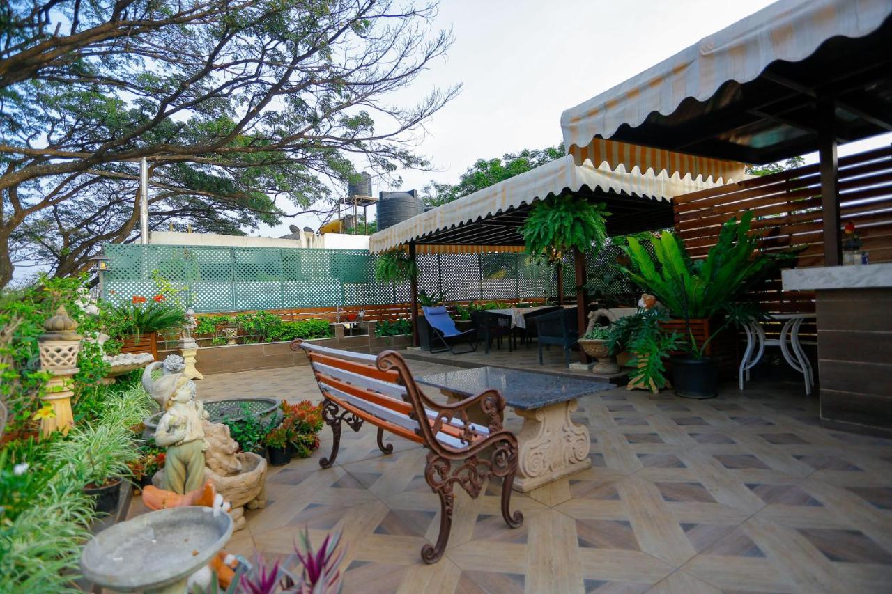 Terrace Gardens Bed and Breakfast Bangalore Esterno foto